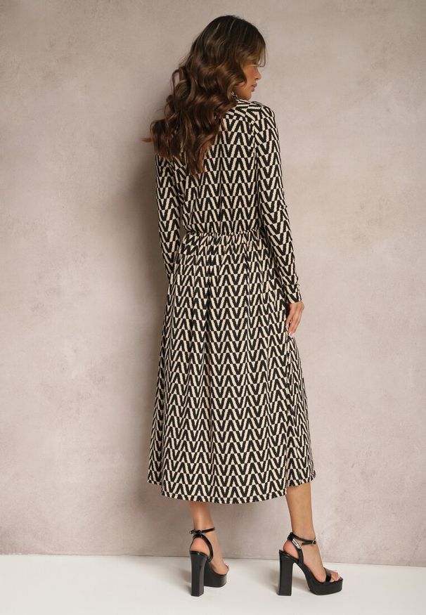 Renee - Beżowo-Czarna Sukienka Rozkloszowana w Tygrysie Paski Chipha. Okazja: na co dzień. Kolor: beżowy. Wzór: paski. Typ sukienki: proste. Styl: casual, elegancki, wizytowy