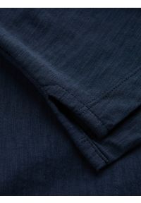 Ombre Clothing - T-shirt męski polo z ozdobnymi guzikami - ciemnoniebieska V8 S1744 - L. Typ kołnierza: polo. Kolor: niebieski. Materiał: bawełna, dzianina #7