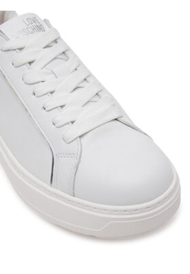 Love Moschino - LOVE MOSCHINO Sneakersy JA15184G1MIAC10A Biały. Kolor: biały. Materiał: skóra