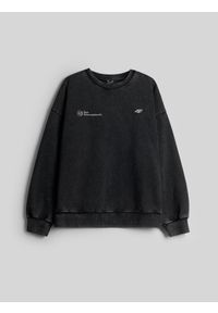 4f - 4F Bluza dresowa loose z nadrukiem damska - szara XS. Okazja: na co dzień. Typ kołnierza: bez kaptura. Kolor: czarny. Materiał: dresówka. Wzór: nadruk. Styl: casual, sportowy, klasyczny #1