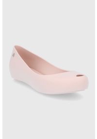 melissa - Melissa baleriny ULTRAGIRL BASIC kolor różowy na płaskim obcasie. Nosek buta: okrągły. Kolor: różowy. Materiał: guma, kauczuk. Obcas: na obcasie. Wysokość obcasa: niski #4