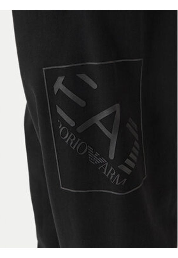 EA7 Emporio Armani Spodnie dresowe 7M001492 AF17787 UC001 Czarny Regular Fit. Kolor: czarny. Materiał: bawełna