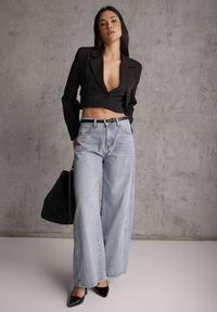 Renee - Niebieskie Jeansy Wide Leg z Bawełną i Wiskozą Zdobione Przeszyciami Hariola. Okazja: na co dzień. Stan: podwyższony. Kolor: niebieski. Wzór: aplikacja. Styl: casual, klasyczny #1