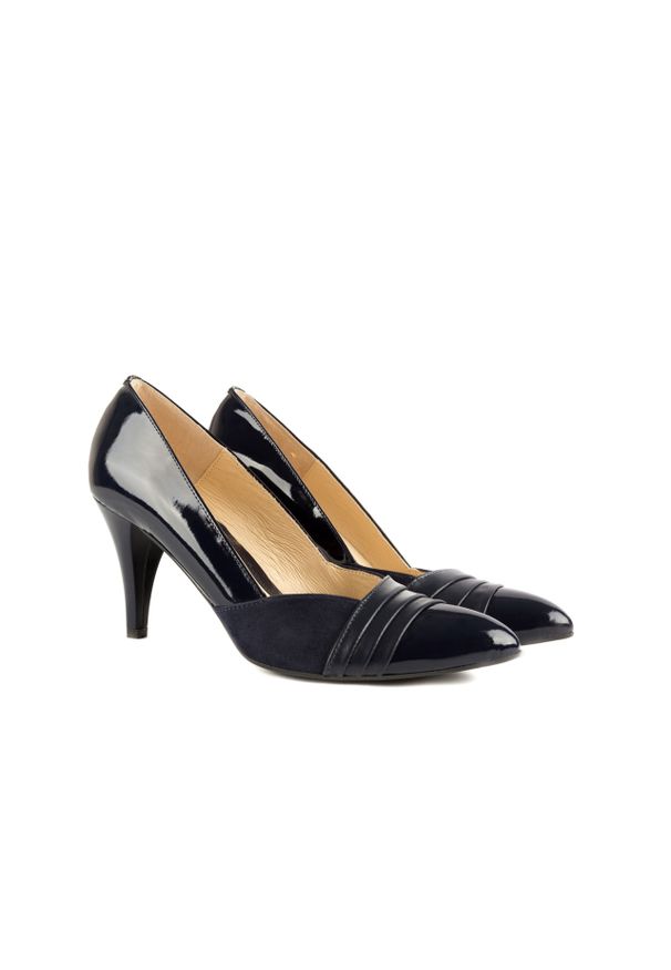 Czółenka Bayla-097 LSZ6884-205 Granat, Skóra naturalna lakierowana. Kolor: niebieski. Materiał: skóra. Obcas: na obcasie. Styl: klasyczny. Wysokość obcasa: średni