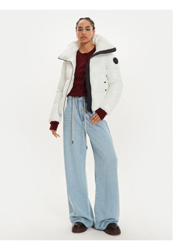 Save The Duck Kurtka zimowa D39370W LUCK19 Biały Regular Fit. Kolor: biały. Materiał: syntetyk. Sezon: zima