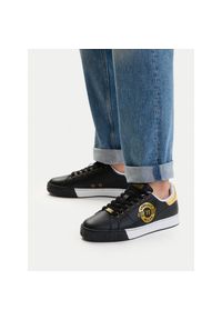 Sneakersy Versace Jeans Couture. Kolor: czarny #1