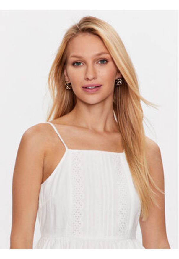 YAS Sukienka codzienna 26030152 Biały Regular Fit. Okazja: na co dzień. Kolor: biały. Materiał: bawełna. Typ sukienki: proste. Styl: casual