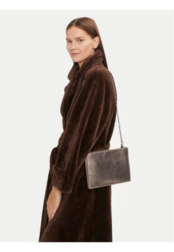 Calvin Klein Torebka Ck Night Square Crossbody_Shiny K60K612793 Srebrny. Kolor: srebrny. Materiał: skórzane