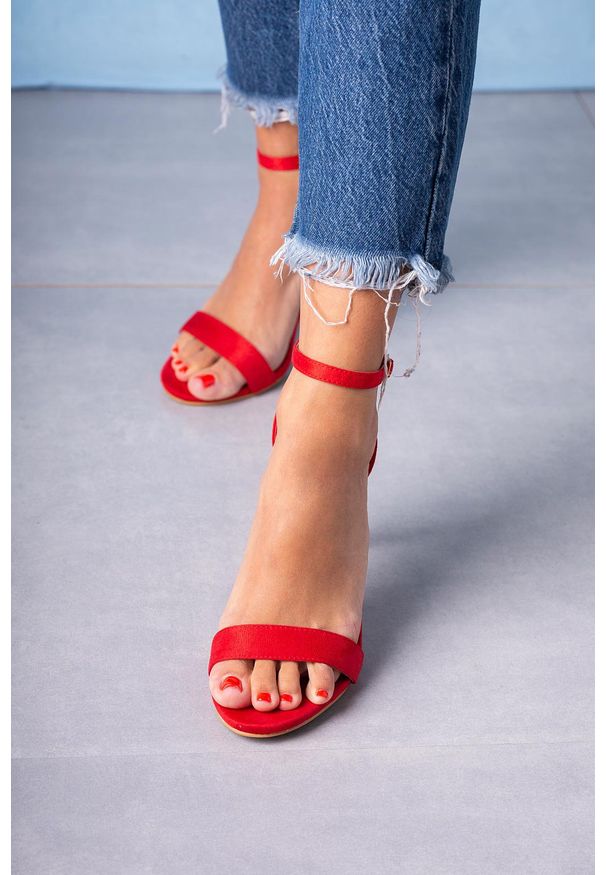 Casu - Czerwone sandały szpilki z zakrytą piętą paskiem wokół kostki ze skórzaną wkładką casu a20x2/r. Zapięcie: pasek. Kolor: czerwony. Materiał: skóra. Obcas: na szpilce