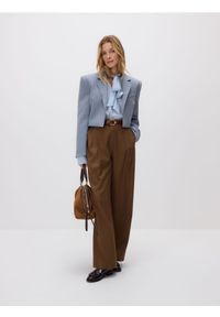 Reserved - Krótka marynarka - granatowy. Kolor: niebieski. Materiał: wiskoza, tkanina. Długość: krótkie #1