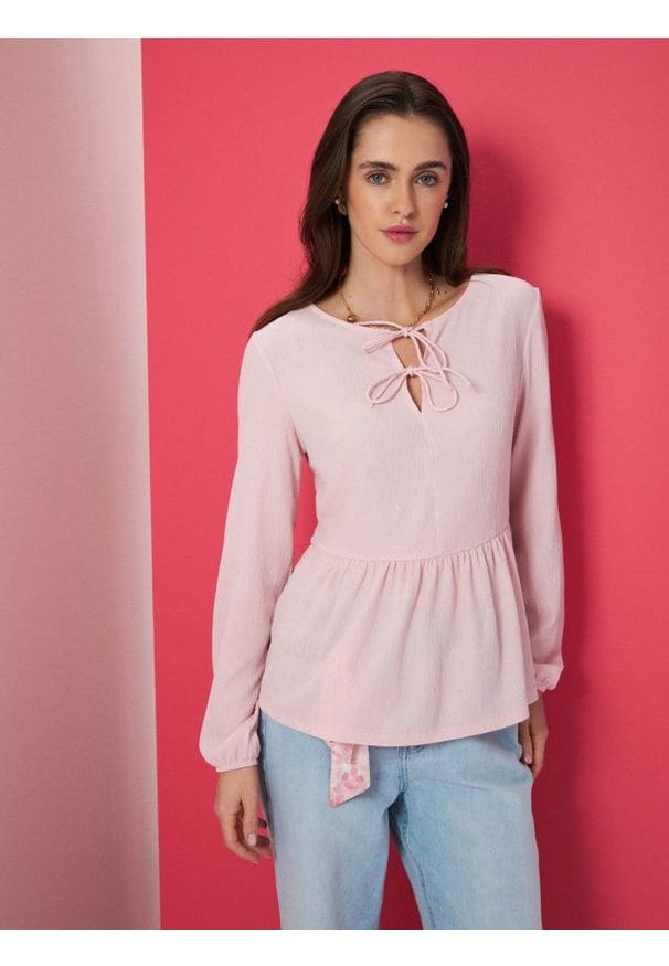 Sinsay - Bluzka z ozdobnymi falbanami - różowy. Kolor: różowy