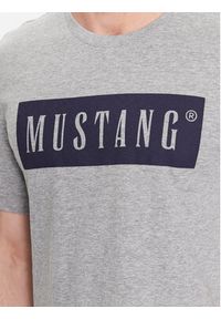 Mustang T-Shirt Alex 1013223 Szary Regular Fit. Kolor: szary. Materiał: bawełna #4