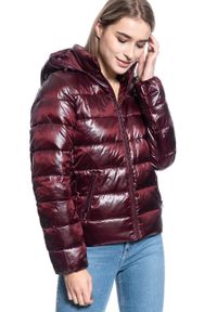 Wrangler - KURTKA DAMSKA WRANGLER SHORT PUFFER TAWNY PORT W4N1V0X7O. Materiał: puch. Sezon: zima #3