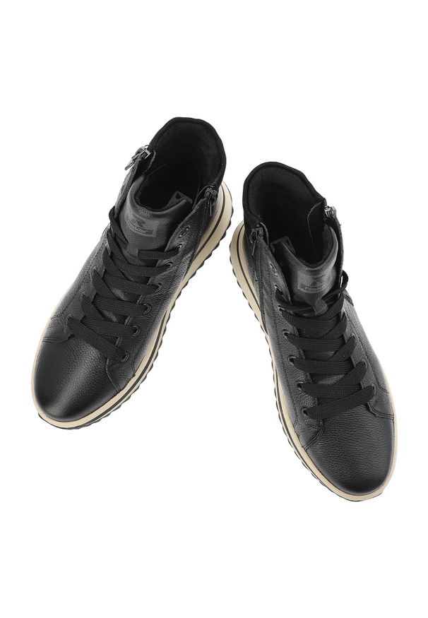 Czarne Sneakersy Rieker Wygodne Obuwie Damskie Na Platformie. Zapięcie: sznurówki. Kolor: czarny. Materiał: skóra. Obcas: na platformie. Sport: turystyka piesza