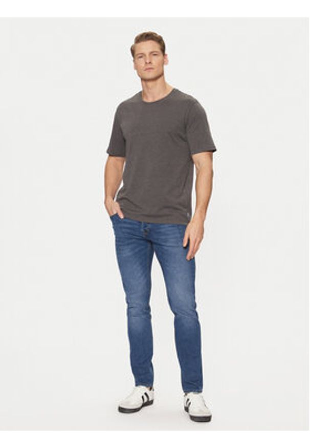 Jack & Jones T-Shirt 12222887 Szary Standard Fit. Kolor: szary. Materiał: syntetyk, bawełna