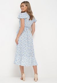 Born2be - Niebieska Kopertowa Rozkloszowana Sukienka Midi z Falbanką Bakera. Kolor: niebieski. Wzór: aplikacja. Typ sukienki: kopertowe. Długość: midi #3