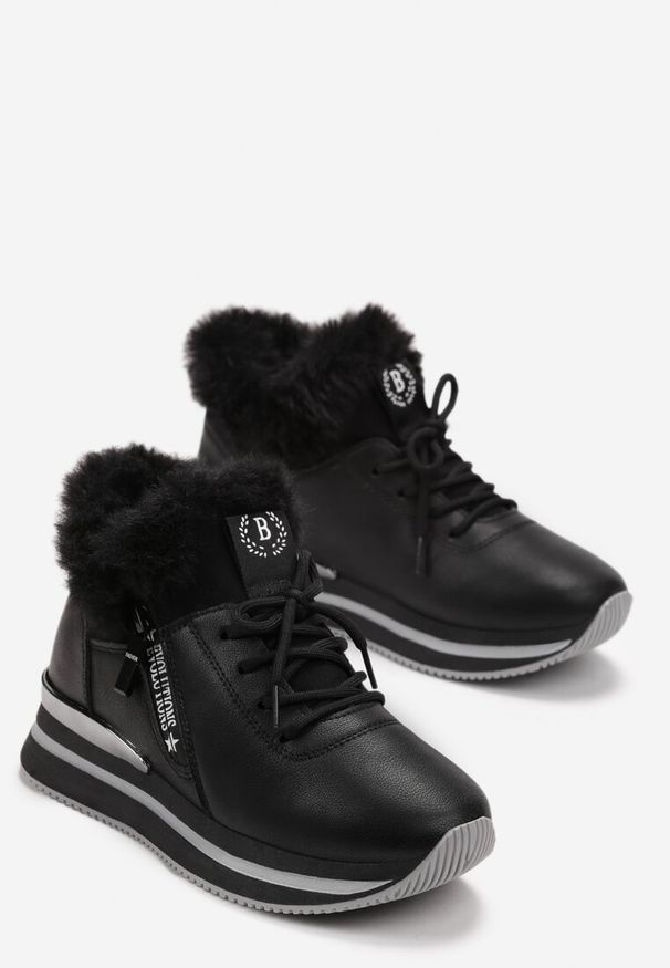 Renee - Czarne Sznurowane Botki Sneakersy z Futerkiem Gameda. Kolor: czarny. Materiał: futro. Sezon: jesień, zima