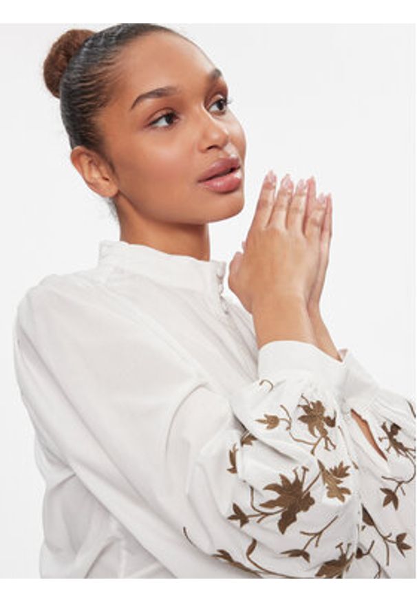 Vila Koszula 14090057 Biały Regular Fit. Kolor: biały. Materiał: syntetyk, bawełna