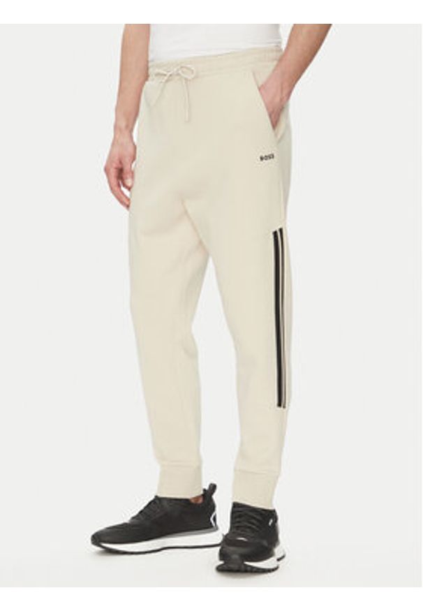 BOSS Dres 50533738 Beżowy Regular Fit. Kolor: beżowy. Materiał: bawełna