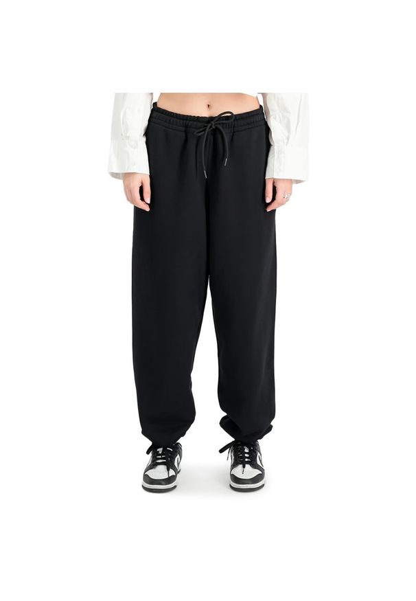 Spodnie Alpha Industries Essentials RL WMN 14605003 - czarne. Kolor: czarny. Materiał: bawełna, poliester, materiał, dresówka. Wzór: aplikacja