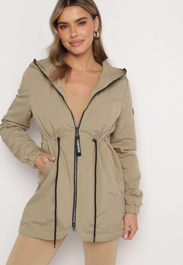 Born2be - Jasnozielona Kurtka Parka z Kapturem Mesovera. Typ kołnierza: kaptur. Kolor: zielony