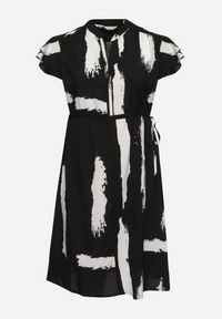 Born2be - Czarno-Biała Sukienka ze Sznurkiem w Pasie i Artystycznym Wzorem Lesidna. Kolor: czarny. Materiał: tkanina. Długość rękawa: krótki rękaw