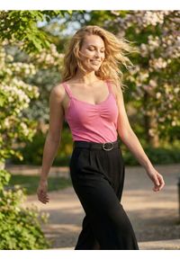 Sinsay - Bawełniany top na ramiączkach - różowy. Kolor: różowy. Materiał: bawełna. Długość rękawa: na ramiączkach