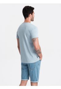 Ombre Clothing - T-shirt męski klasyczny bawełniany BASIC - jasnoniebieski V19 OM-TSBS-0146 - XXL. Kolor: niebieski. Materiał: bawełna. Styl: klasyczny #3