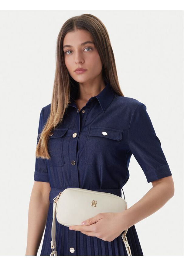 TOMMY HILFIGER - Tommy Hilfiger Torebka Th Essential Camera Bag AW0AW18370 Beżowy. Kolor: beżowy. Materiał: skórzane