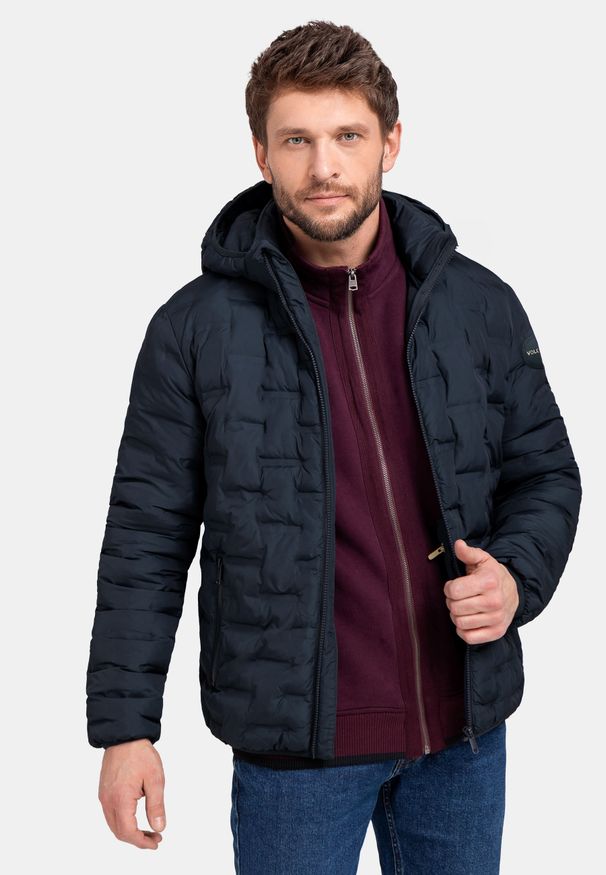 Volcano - Pikowana kurtka J-SINTOR. Typ kołnierza: kaptur. Kolor: niebieski. Materiał: materiał, puch. Wzór: napisy, geometria