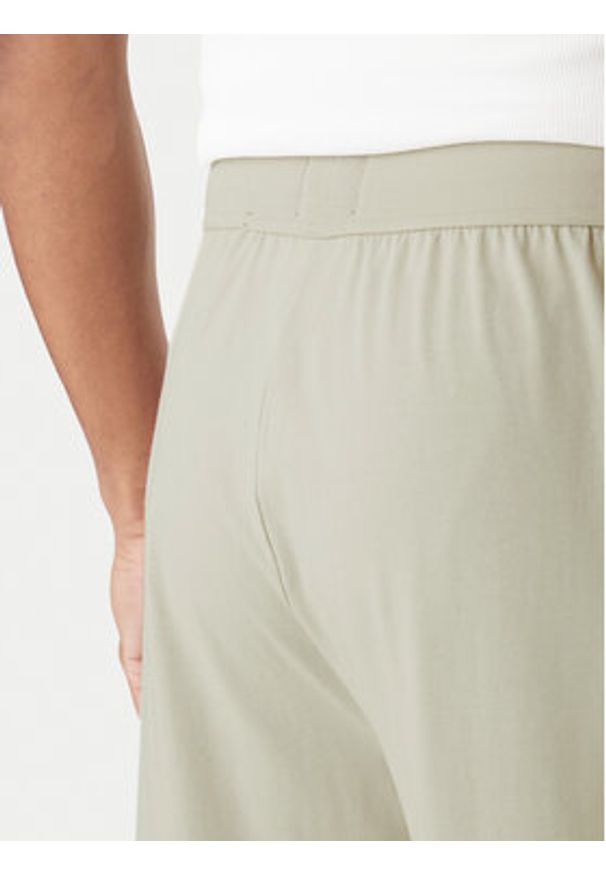 BOSS Spodnie dresowe Mix&Match 50515305 Szary Regular Fit. Kolor: szary. Materiał: bawełna