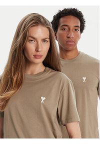 AMI PARIS T-Shirt HTS060.724 Khaki Regular Fit. Kolor: brązowy. Materiał: bawełna #5