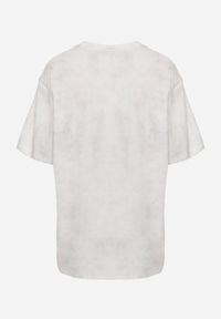 Renee - Biały Bawełniany T-shirt Oversize z Haftowanym Napisem z Cekinami Talomora. Okazja: na imprezę, na co dzień. Kolor: biały. Materiał: bawełna. Wzór: napisy, haft. Styl: rockowy, casual #2
