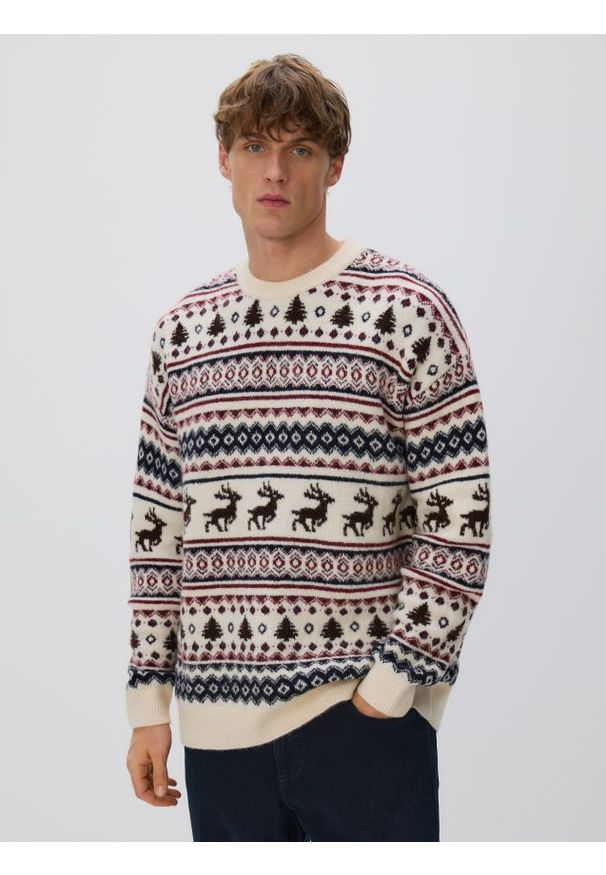 Reserved - Sweter ze świątecznym motywem - wielobarwny. Materiał: dzianina. Styl: wizytowy