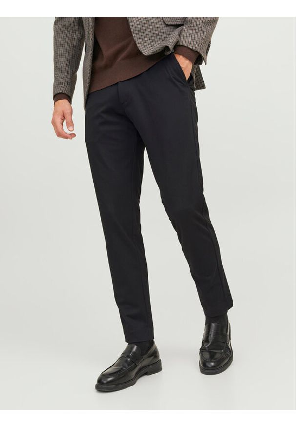 Jack & Jones Chinosy Marco 12237523 Czarny Slim Fit. Kolor: czarny. Materiał: syntetyk