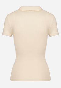 Born2be - Beżowy Bawełniany T-shirt Prążkowany Typu Polo z Guzikami Avelavia. Okazja: na co dzień. Typ kołnierza: polo. Kolor: beżowy. Materiał: bawełna, prążkowany. Styl: klasyczny, casual #7
