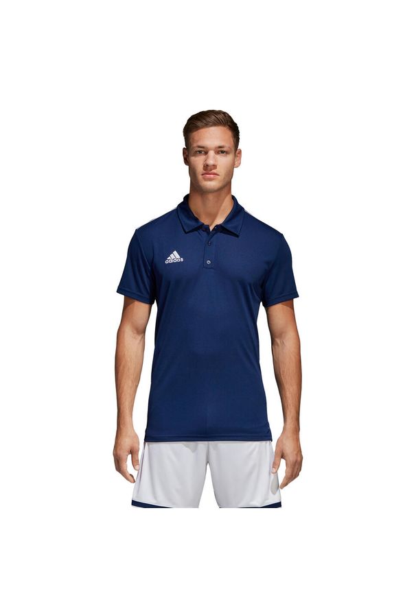 Adidas - Koszulka polo spiłkarska dla dzieci adidas Core 18 Polo JUNIOR. Typ kołnierza: polo. Kolor: niebieski. Sport: piłka nożna