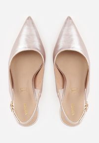 Renee - Złote Eleganckie Szpilki Slingback VICES z Wkładką ze Skóry Naturalnej Madede. Okazja: na randkę, na wesele, na ślub cywilny, na imprezę. Nosek buta: szpiczasty. Zapięcie: pasek. Kolor: złoty. Materiał: skóra. Obcas: na szpilce. Styl: elegancki #7