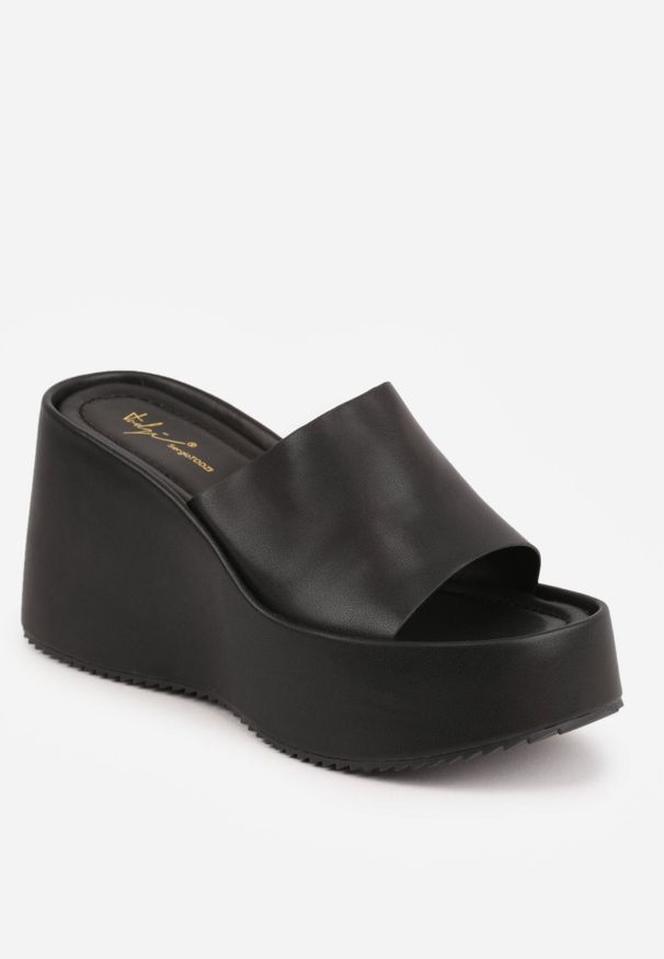 Born2be - Czarne Klapki w Stylu Casual na Platformie z Koturnem Penoris. Okazja: na co dzień. Kolor: czarny. Materiał: len, jeans. Sezon: lato. Obcas: na koturnie. Styl: casual