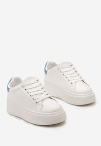 Renee - Biało-Niebieskie Sneakersy na Modnej Platformie Broida. Nosek buta: okrągły. Zapięcie: sznurówki. Kolor: biały. Materiał: materiał. Obcas: na platformie. Wysokość obcasa: niski #6