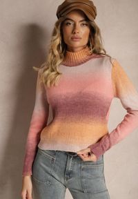 Renee - Jasnoróżowy Golf z Kolorowym Efektem Ombre o Prostym Kroju Ferentina. Okazja: na co dzień. Typ kołnierza: golf. Kolor: różowy. Materiał: jeans. Wzór: kolorowy. Styl: elegancki, casual