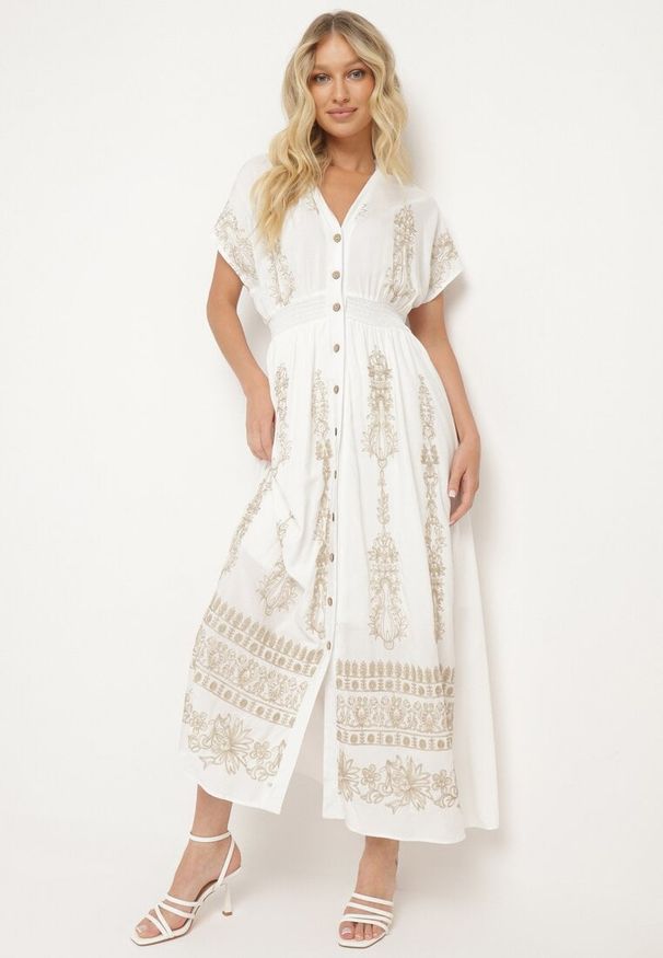 Born2be - Biała Haftowana Taliowana Sukienka z Bawełną Zdobiona Srebrną Nicią i Gumkami Ellofia. Okazja: na co dzień. Kolor: biały. Materiał: bawełna. Wzór: aplikacja, haft. Typ sukienki: proste. Styl: casual, elegancki, klasyczny