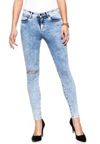 Wrangler - WRANGLER HIGH RISE SKINNY WROCK BLUE W27HSV24S. Stan: podwyższony. Wzór: aplikacja