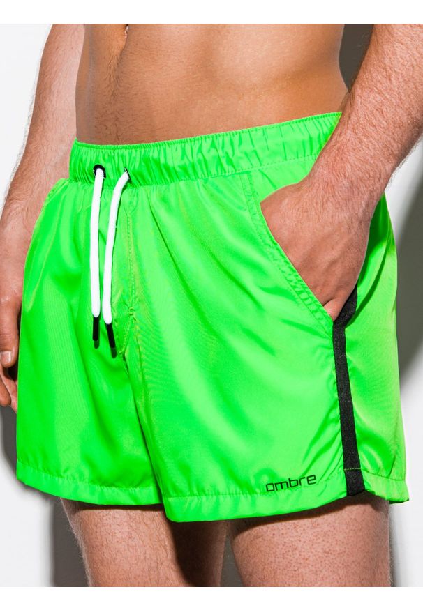 Ombre Clothing - Kąpielówki męskie W251 - zielone - L. Kolor: zielony. Materiał: poliester. Wzór: aplikacja