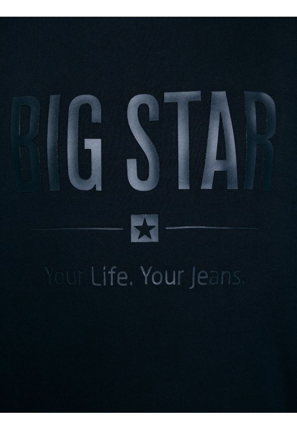 Big-Star - Bluza męska z nadrukiem granatowa Ecodort 403. Okazja: na co dzień. Kolor: niebieski. Materiał: denim, jeans, bawełna, dzianina. Długość rękawa: długi rękaw. Długość: długie. Wzór: nadruk. Styl: elegancki, klasyczny, casual
