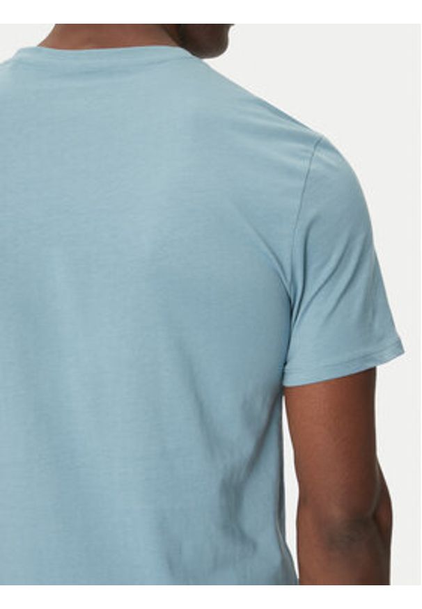 Guess T-Shirt M2YI37 I3Z14 Niebieski Slim Fit. Kolor: niebieski. Materiał: bawełna