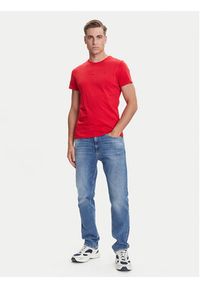 Tommy Jeans T-Shirt DM0DM04411 Czerwony Slim Fit. Kolor: czerwony. Materiał: bawełna
