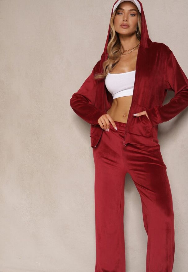 Renee - Bordowy Welurowy Komplet Dresowy Bluza z Kapturem i Szerokie Spodnie Poretta. Kolor: czerwony. Materiał: welur, dresówka