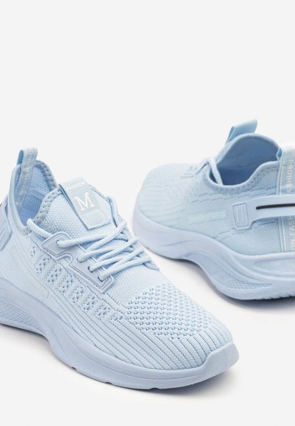 Born2be - Jasnoniebieskie Buty Sportowe Sneakersy z Napisami i Tłoczeniem Odalira. Okazja: na spacer, na co dzień. Kolor: niebieski. Materiał: jeans. Wzór: napisy. Sport: turystyka piesza