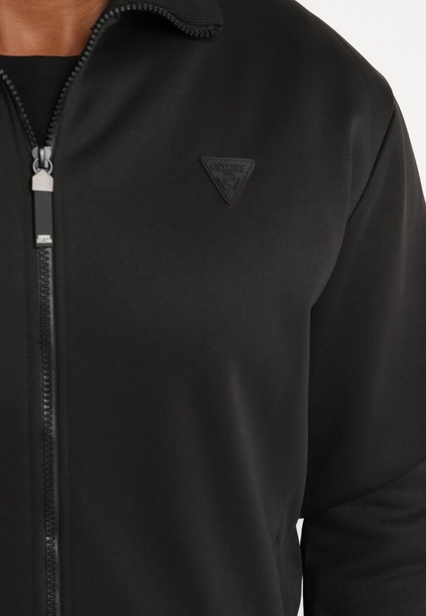 Born2be - Czarna Rozpinana Bluza z Golfem i Wsuwanymi Kieszeniami Riathania. Okazja: na co dzień. Typ kołnierza: golf. Kolor: czarny. Styl: elegancki, casual